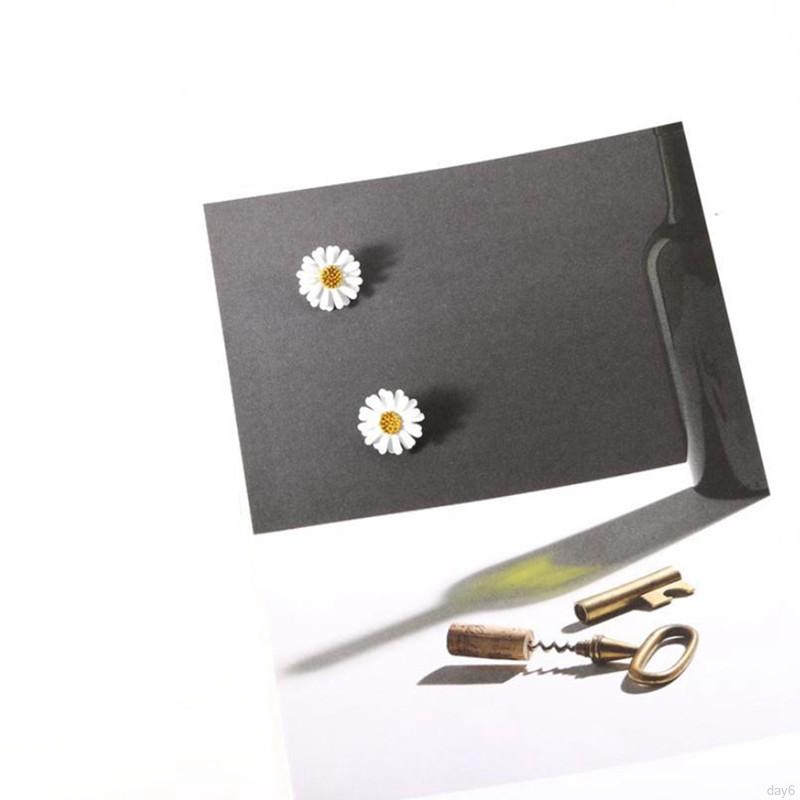 Khuyên tai mặt hoa cúc cá tính đơn giản thời trang Hàn Quốc