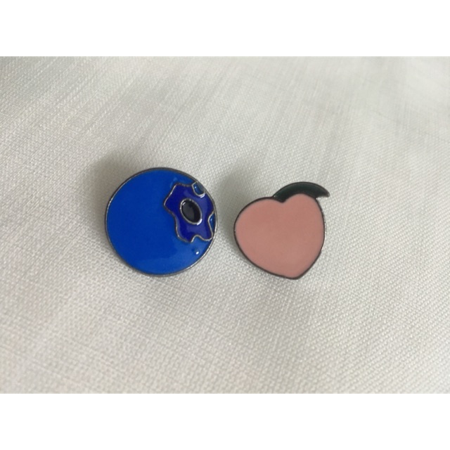 Pin cài áo trái cây