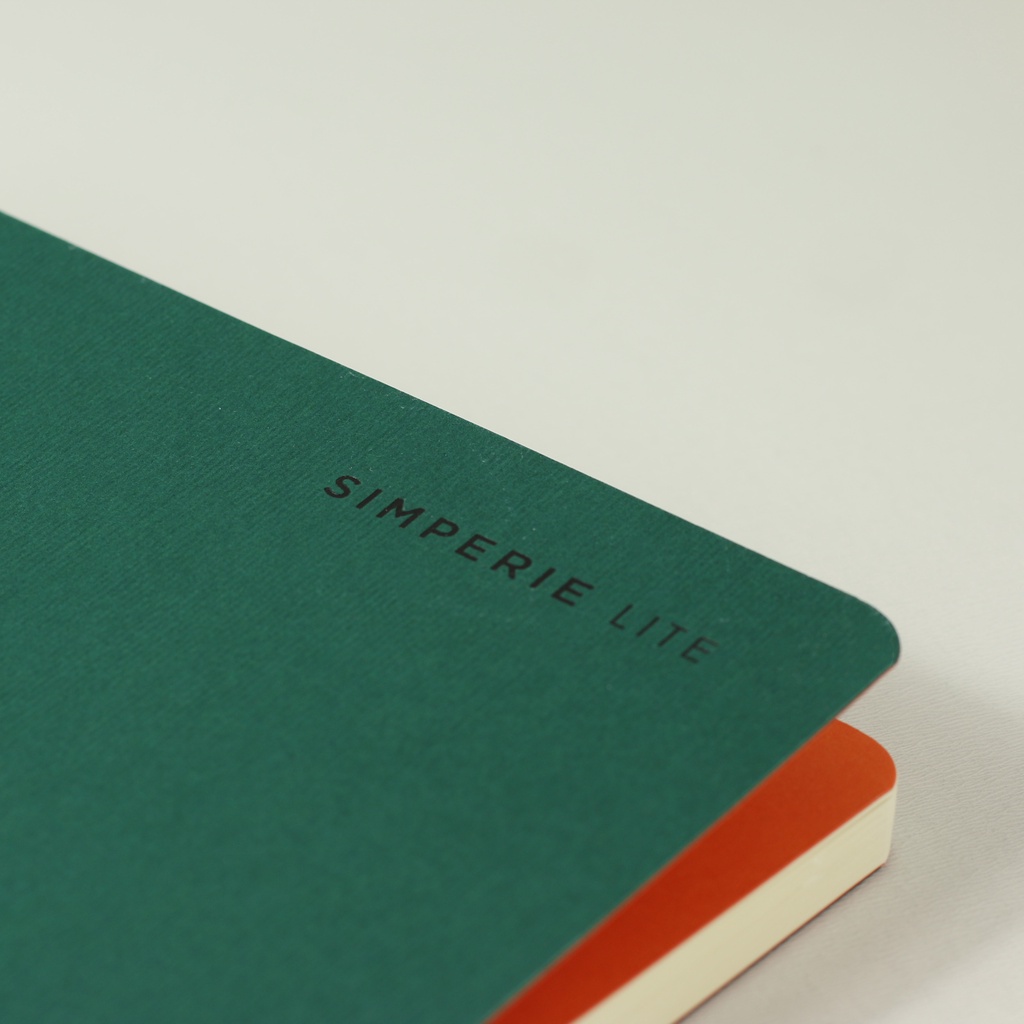 SIMPERIE LITE - Seaweed Green - Sổ tay mở flat 180 độ - Ruột kem 80gsm có chấm chia cột - STHM stationery