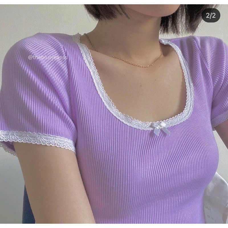 Áo kiểu croptop phối viền ren nơ | BigBuy360 - bigbuy360.vn