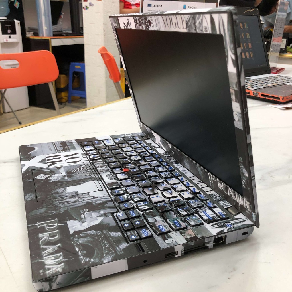 Decal Skin dán Laptop mẫu Fashion
