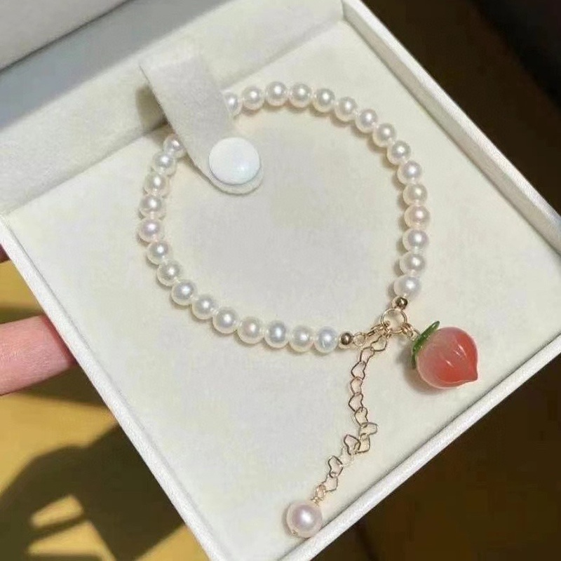 Vòng Tay Đính Ngọc Trai Hình Quả Đào Độc Đáo Phong Cách Nhật Hàn