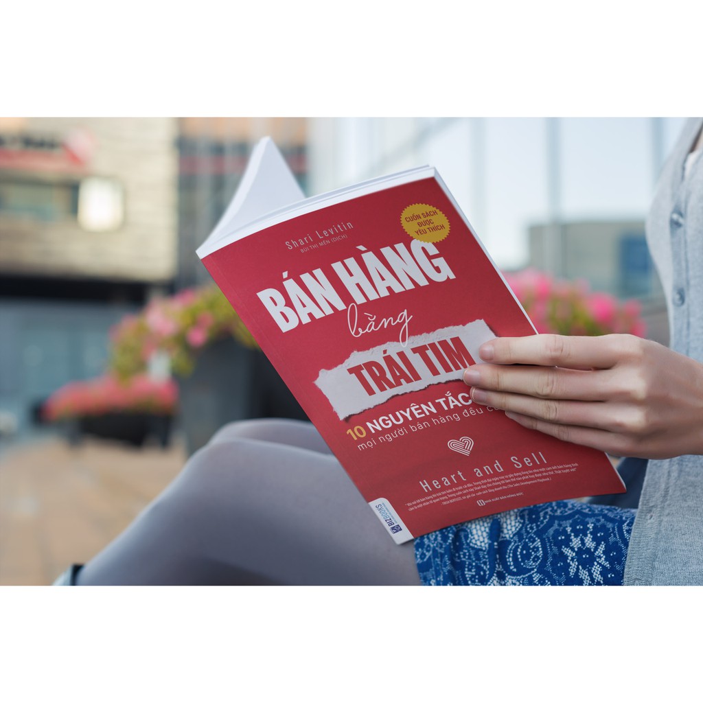 Sách - BIZBOOKS - Bán Hàng Bằng Trái Tim - 1 BEST SELLER | BigBuy360 - bigbuy360.vn