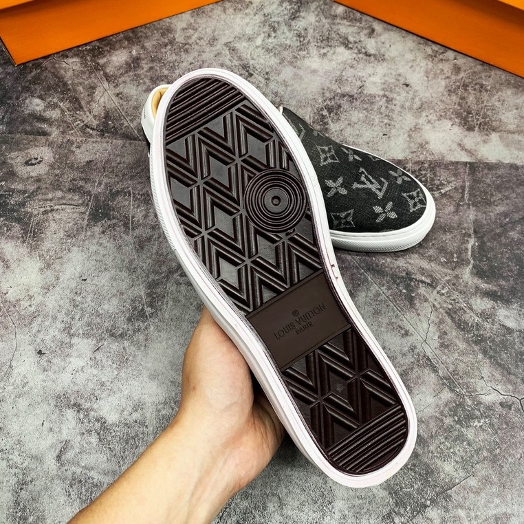 Giày Slipon Louis Vuitton vân hoa fullbox
