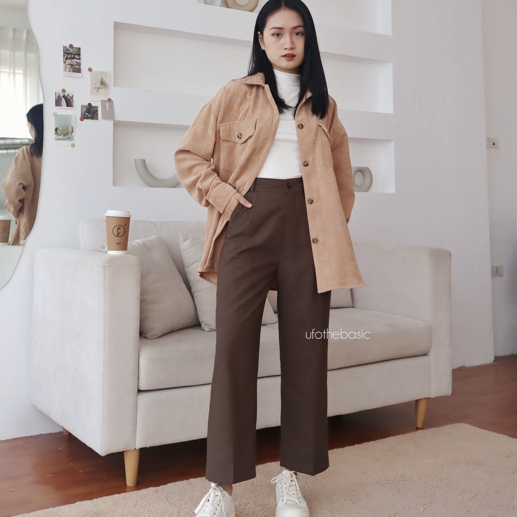 Quần ống rộng dáng suông lửng – Basic Trousers – ufo.thebasic