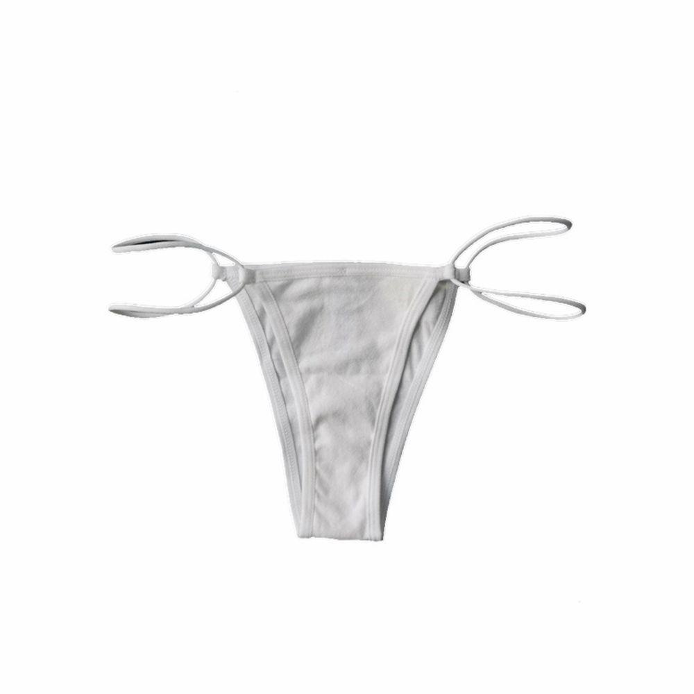 Quần Lót Nylon Lọt Khe Lưng Thấp Màu Trơn Thoáng Khí Cho Nữ