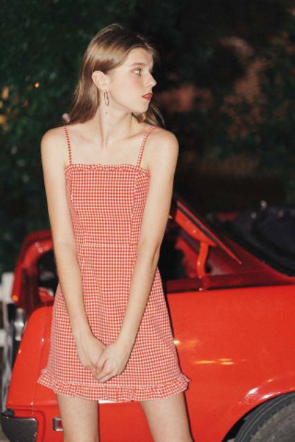 Đầm dây caro đỏ kido