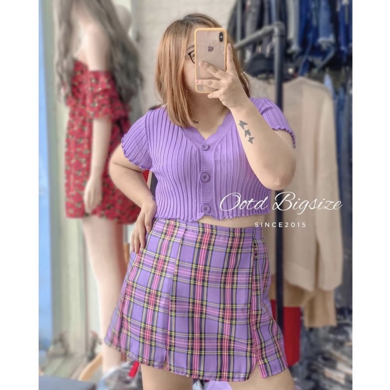 Áo croptop bigsize len dệt cúc lớn