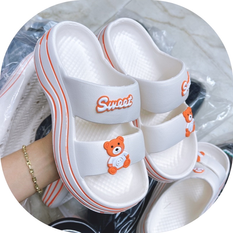 Dép bánh mì đế gợn sóng 2 quai tăng chiều cao 4cm tặng kèm sticker xinh xắn - DL168