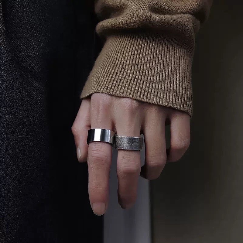Nhẫn unisex,thiết kế trơn chất liệu titan không rỉ