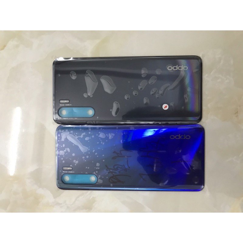 Lưng Oppo Reno3