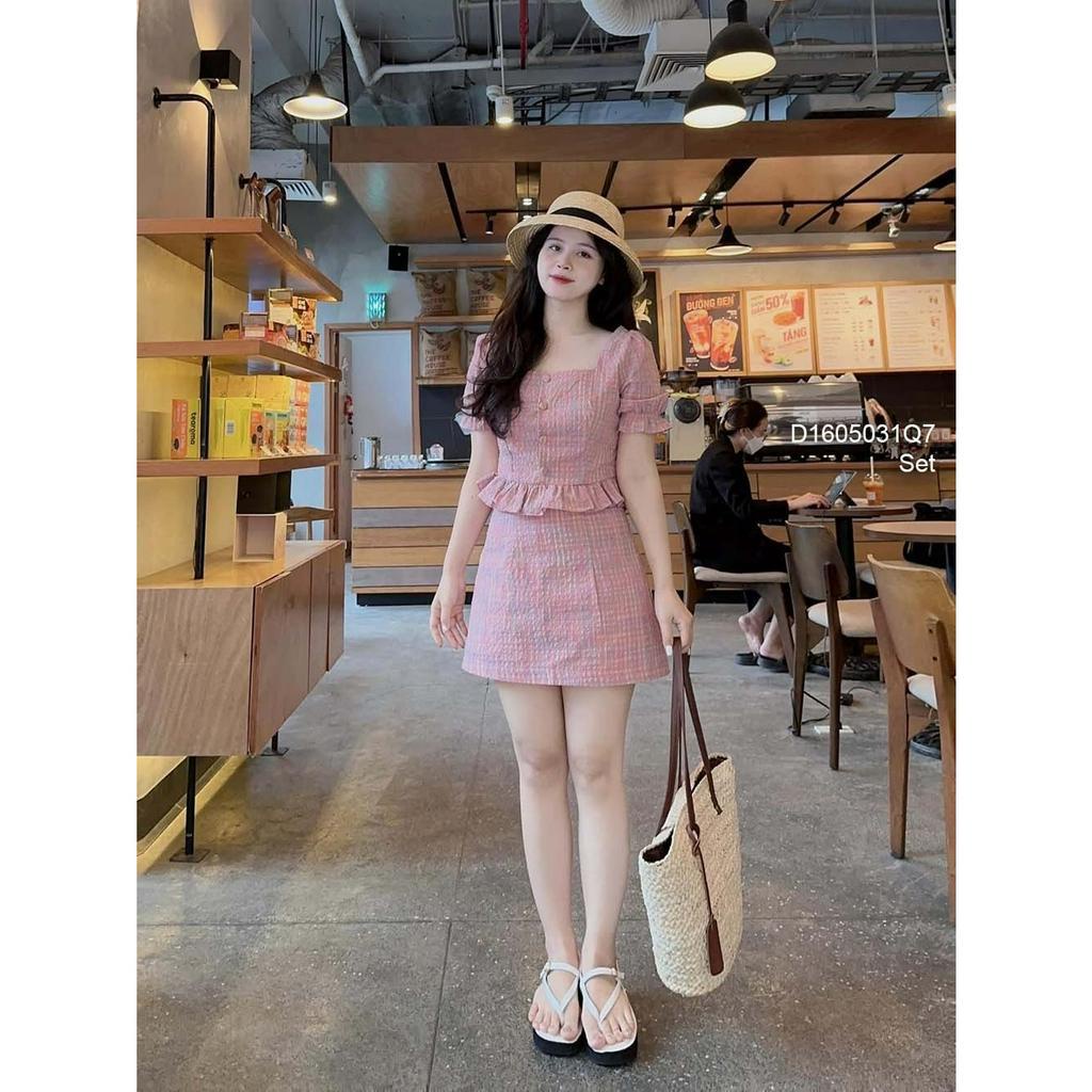 Set áo yếm kèm chân váy xoè