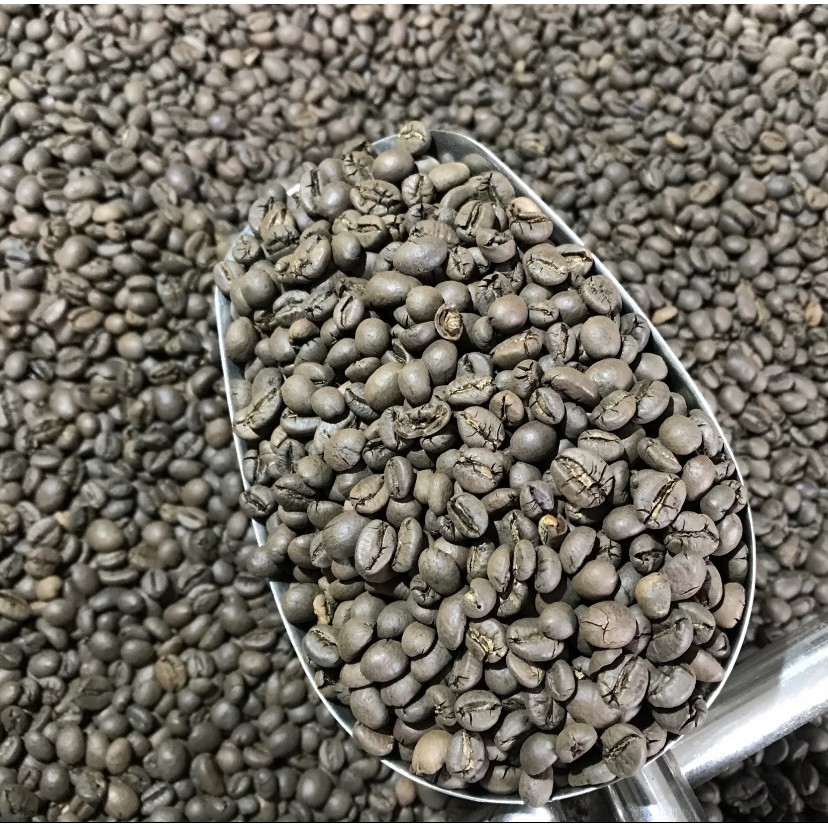 (Đặc Sản CưMgar DakLak-Vị Nếm Chuẩn) 2kg cà phê robusta rang mộc hoàn toàn cam kết 100% nguyên chất