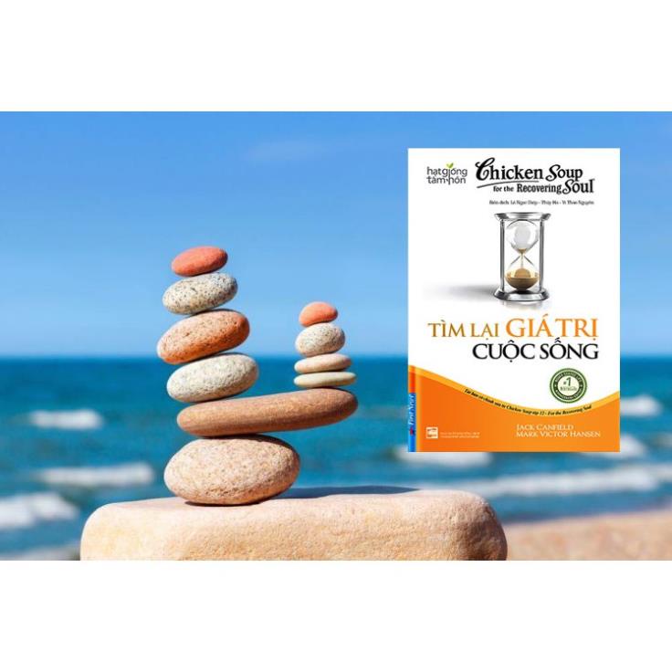 Sách - Chicken Soup For The Soul 12 - Tìm Lại Giá Trị Cuộc Sống (Tái bản) - First News