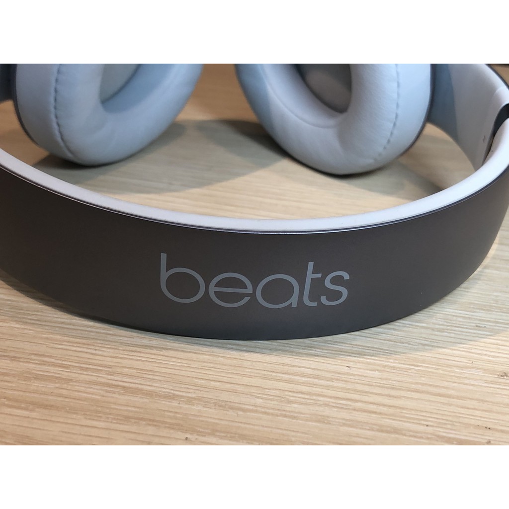 Tai nghe Beats Studio 2.0