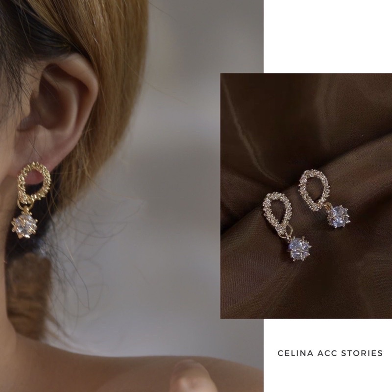 Khuyên tai nụ đẹp cho nữ họa tiết hoa xà cừ trắng CELINA