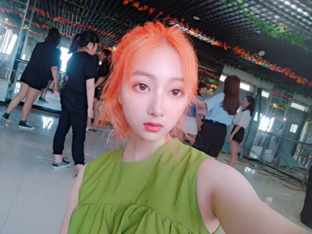 Đầm maxi xanh lá cây