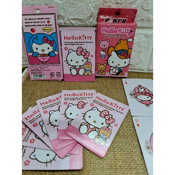 Bộ bài tây Hello Kitty cưng xỉu, phiên bản đặc biệt hiếm.