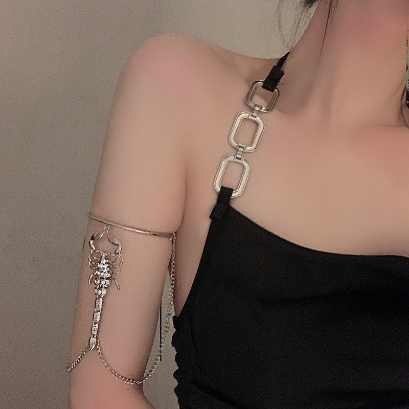 Vòng Tay Thời Trang Đính Đá Hình Bò Cạp/Bướm/Hình Học Cổ Điển Cho Nữ