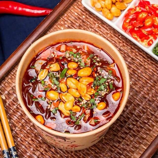 Thùng 6 ly miến Trùng Khánh chua cay