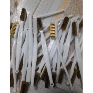 10 chiếc bàn chải đồng