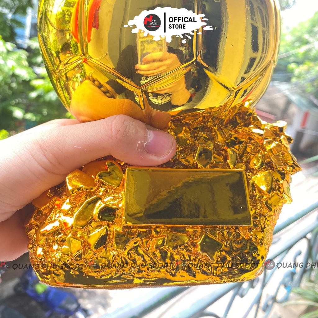 Cup Quả Bóng Đá Vàng, Cup Thủ Môn Vàng Xuất Sắc Nhất Làm Từ Hợp Chất Nhựa Cứng Plastic Phủ Sơn Vàng