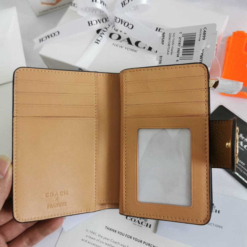 Ví Da Gập Đôi C4899 Màu Trắng Họa Tiết Hoạt Hình