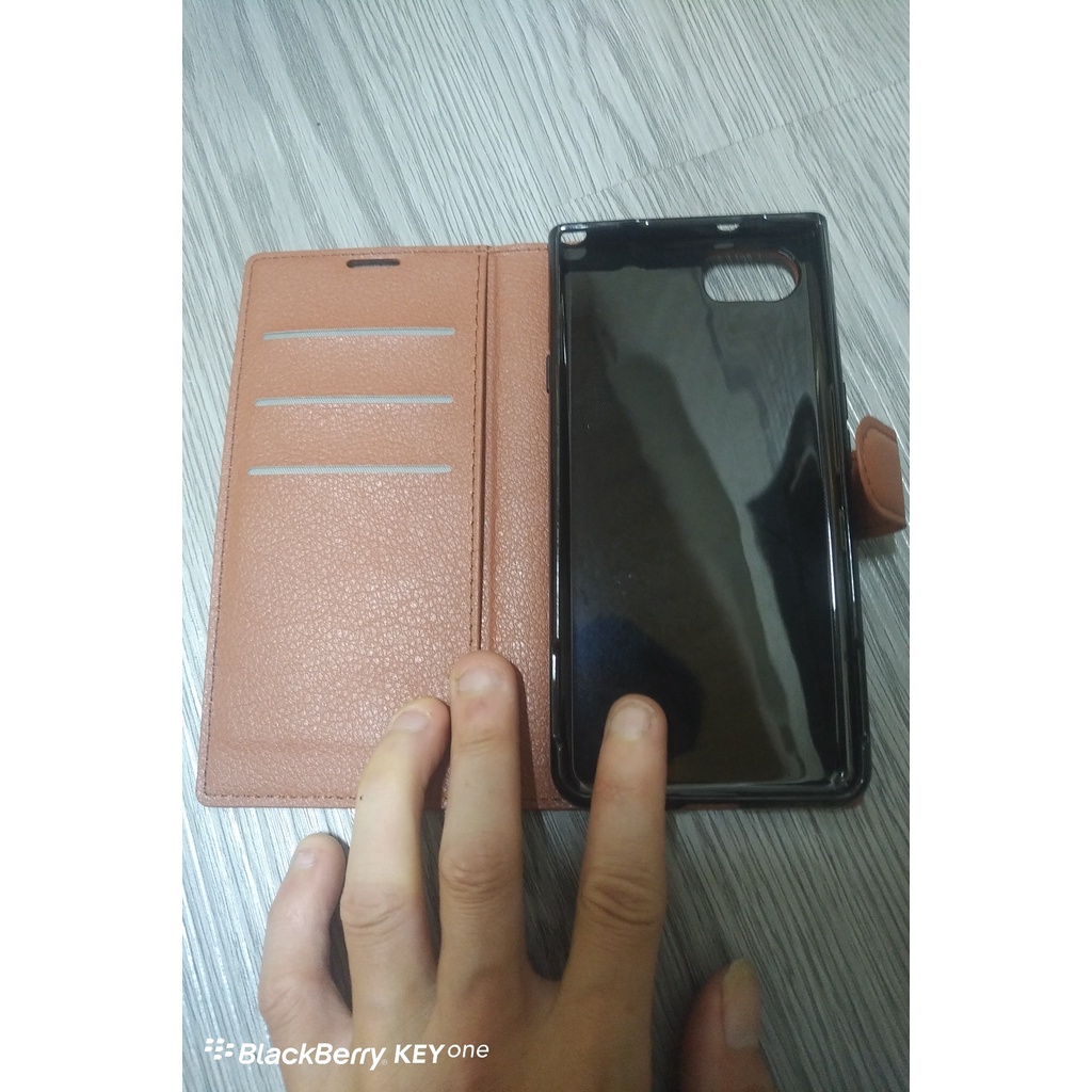 Ốp gập keyone Blackberry