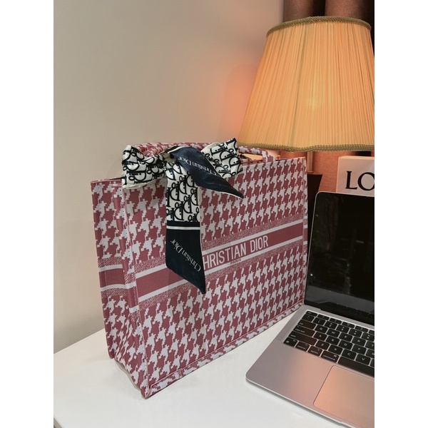 Túi xách công sở ziczac size 35cm tă kèm khăn lụa