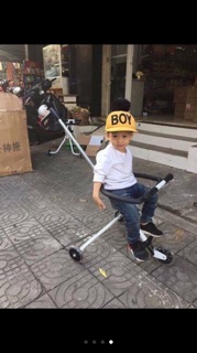 Xe đẩy 3 bánh gấp gọn