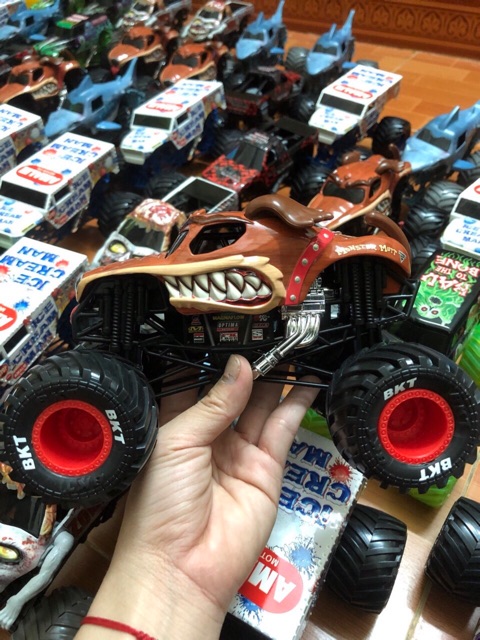 Monster jam đồ chơi cho bé