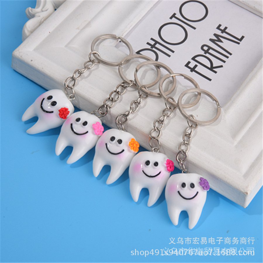 Móc Khóa Hình Chiếc Răng Dễ Thương