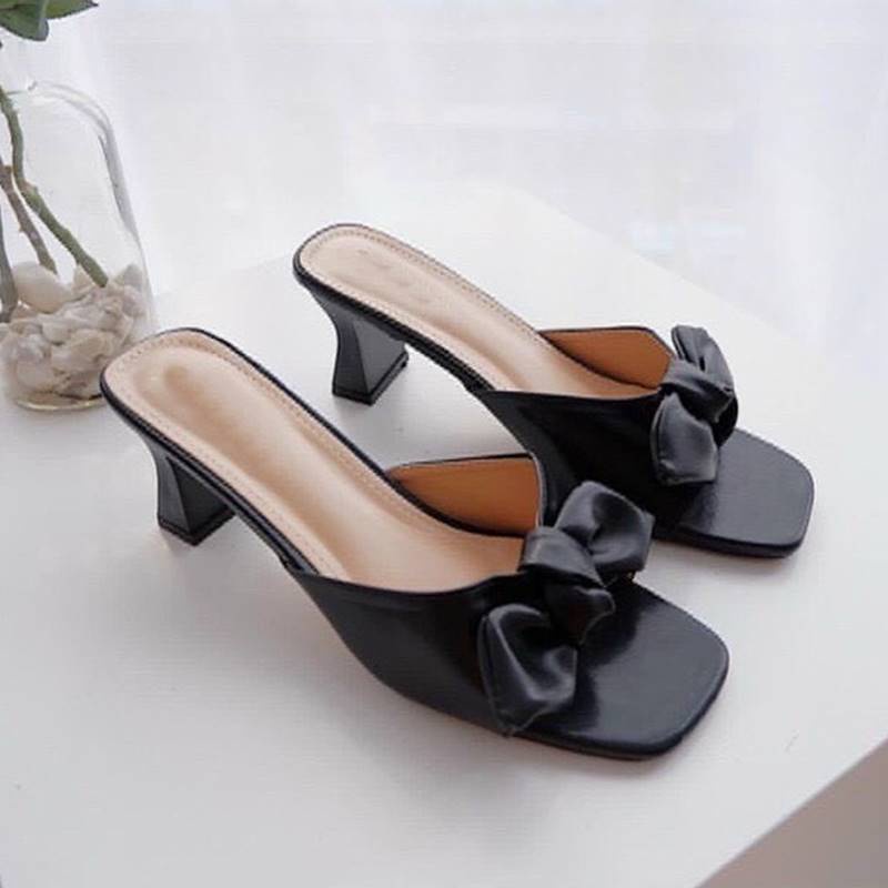 Dép nữ quai ngang thắt nơ tai thỏ FAROSA gót dẹt 5cm cực êm chân - S90