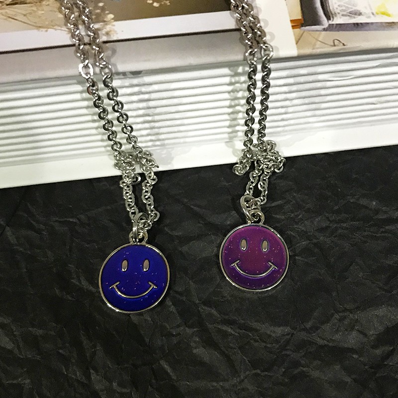 Vòng Cổ Hình Mặt Cười Đổi Màu Theo Nhiệt Độ