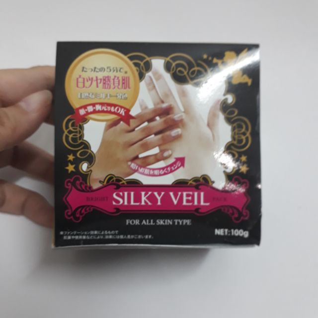 Kem dưỡng trắng da toàn thân Silky Veil Nhật Bản