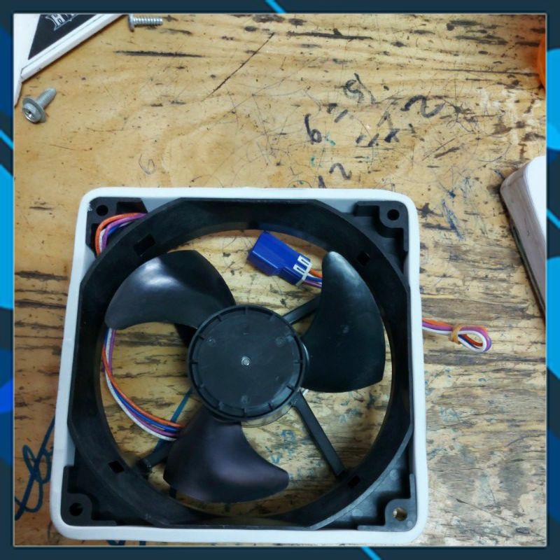 Quạt tủ lạnh Hitachi 4 dây hàng hãngkhung 12x12 dc 12v