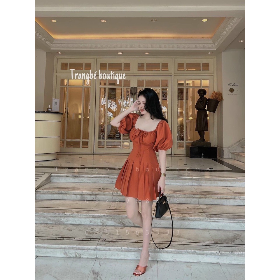 đầm lụa xòe xếp ly kiểu trễ vai tay bồng