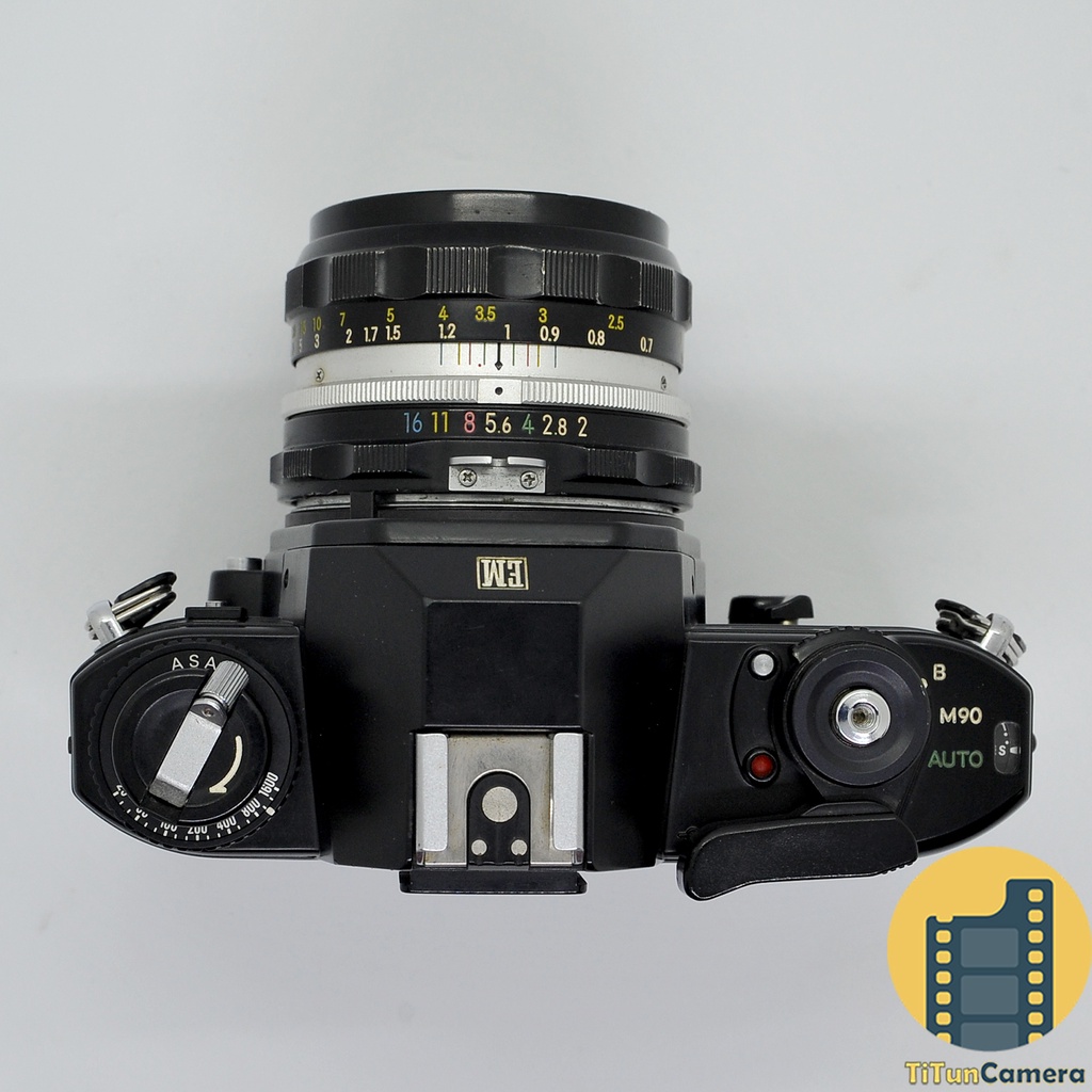 MÁY FILM NIKON EM & NIKON 50MM F2
