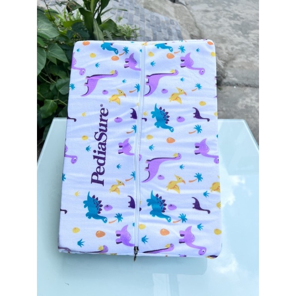 Gối cao su nón cho bé