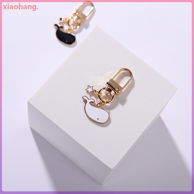 Móc Khóa Hình Cá Voi Trắng Đen Dễ Thương