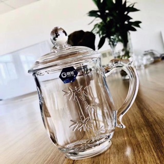 Cốc thủy tinh có nắp chịu nhiệt cao cấp