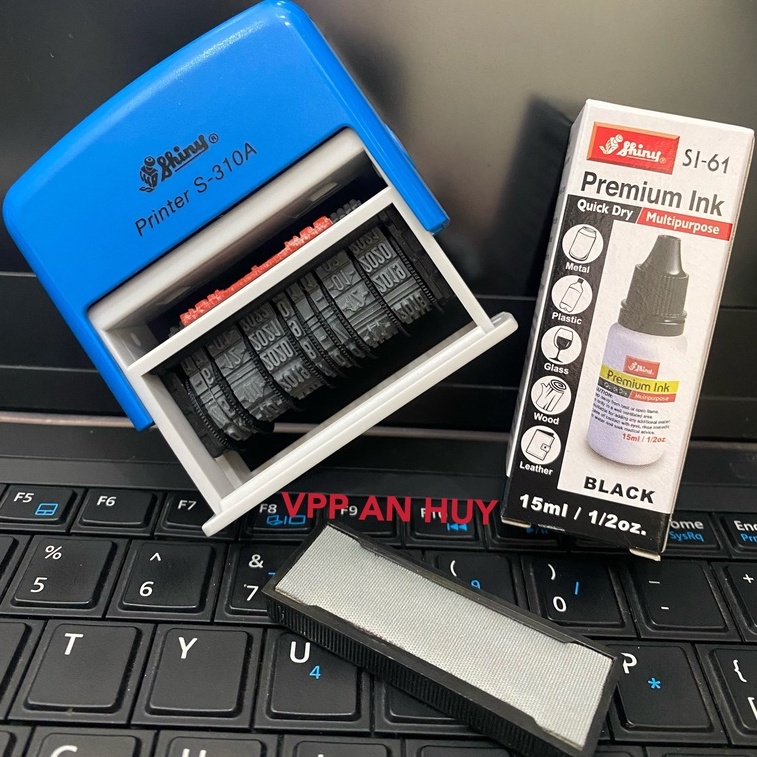 Dấu có 2 ngày tháng năm trên cùng 1 dòng và 1 dòng nội dung cần khắc Shiny S-310A