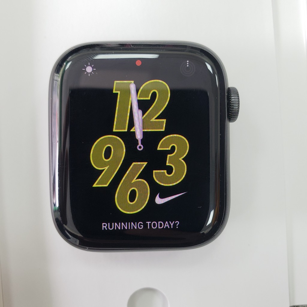 Đồng Hồ Apple Watch Nike Series 5 GPS 44mm