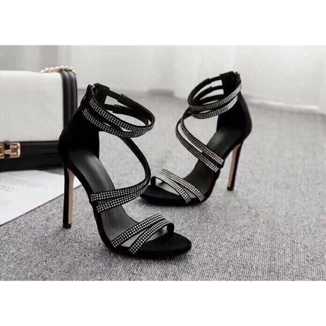 Sandal gót nạm đá lên chân cực chất ạ. Sz 35-38, gót cao 12cm ạ