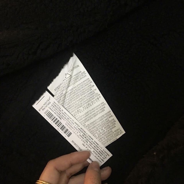 Áo da lộn xuất dư