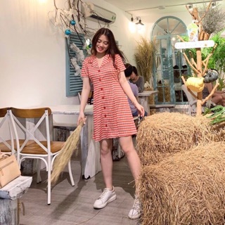 Đầm caro cổ vest