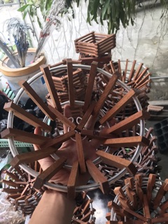 Chậu gỗ Căm xe trồng Lan phi 20, cao 12cm