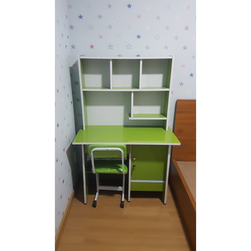 bàn học sinh cho bé tiểu học. bàn học sinh cho bé gái. bàn học sinh cho bé trai giá rẻ_tặng kèm hình dán | BigBuy360 - bigbuy360.vn