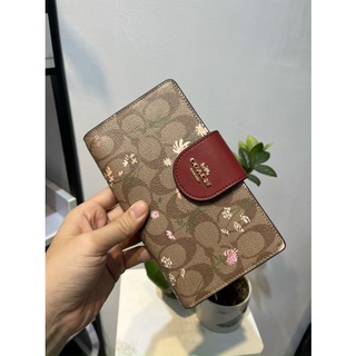 VÍ COACH XUẤT XỊN
