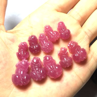 Tỳ hưu ruby